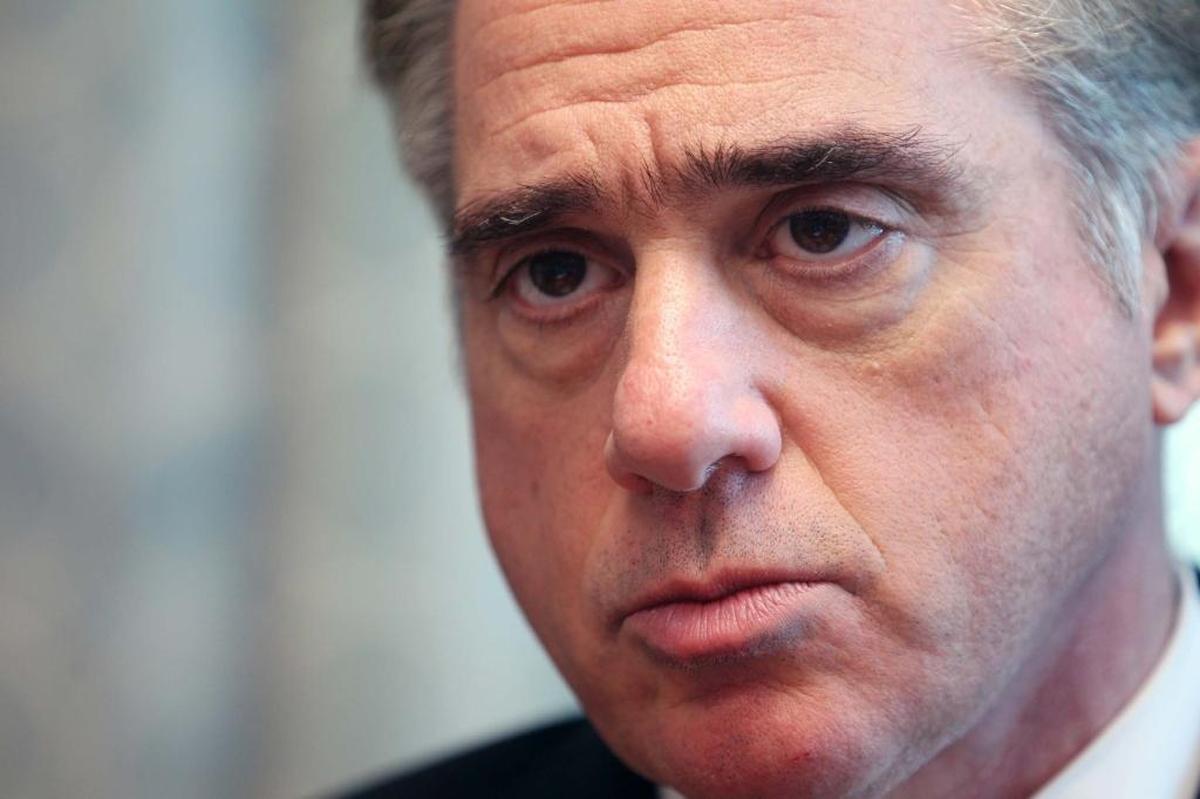 U.S. Sec. Veterans Affairs David Shulkin visited the Bruce W. Carter VA Medical Center in Miami in March, where he spoke about the need for greater accountability of VA employees and the agency’s efforts to reduce prescriptions of narcotics.