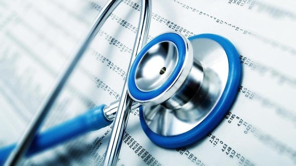 An administrative complaint has been filed against a St. Petersburg gynecologist.