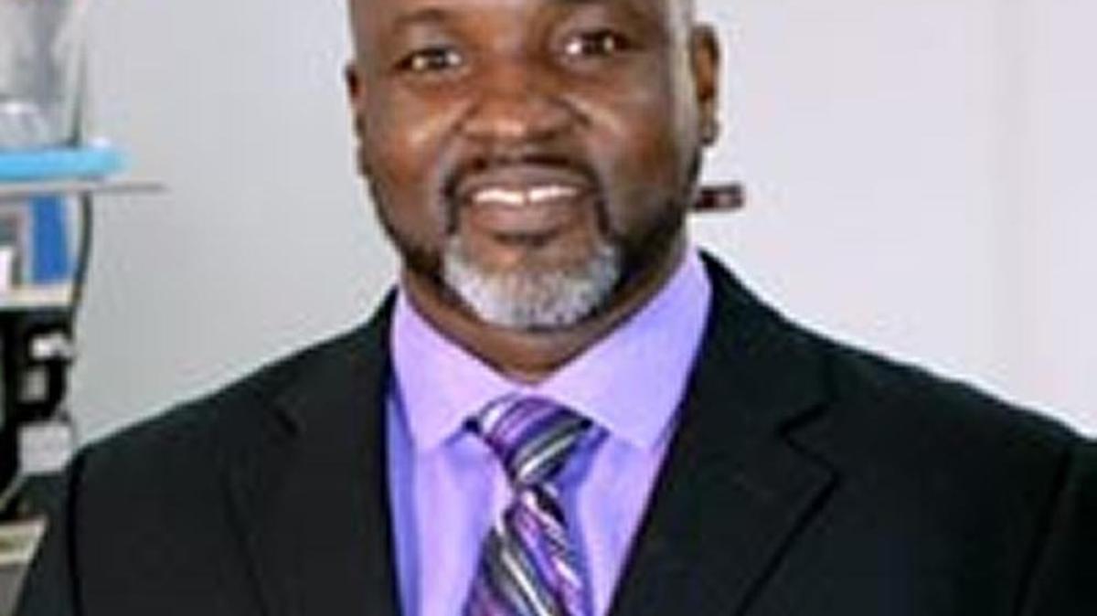 Dr. Osakatukei “Osak” Omulepu is accused by the Florida Department of Health of severely injuring four patients during liposuction and “Brazilian butt lift” procedures he performed in May 2015. This month, Omulepu filed a formal challenge to the health department’s accusations.