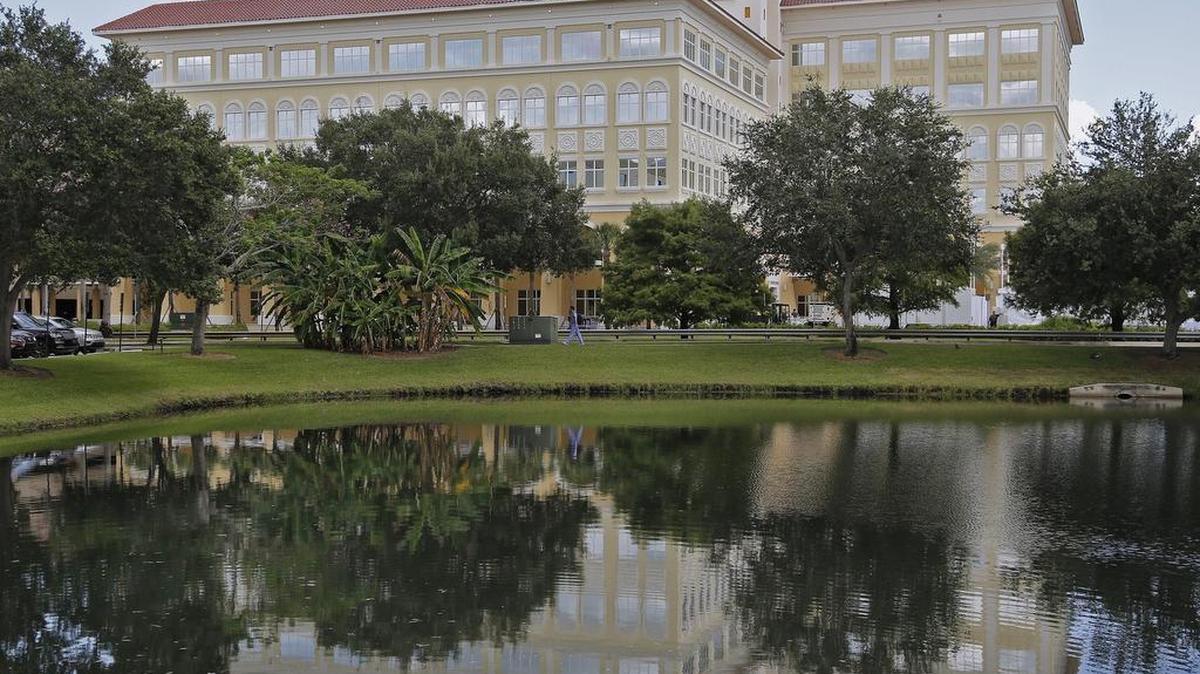 NSU's Center for Collaborative Research opened Wednesday, Sept. 21, 2016, on the university’s Davie campus. The center will house five scientific institutes whose researchers will work together to tackle diseases, from cancer to cardiovascular disease. (