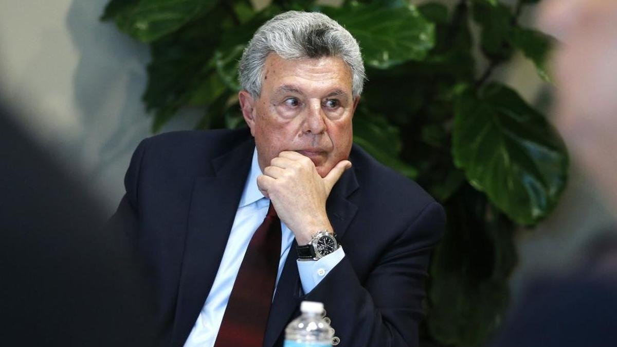 
Memorial Healthcare System CEO Frank Sacco announced this summer that he plans to retire in February. The public hospital system has hired an executive search firm, Korn Ferry International, to help find a new chief executive.
