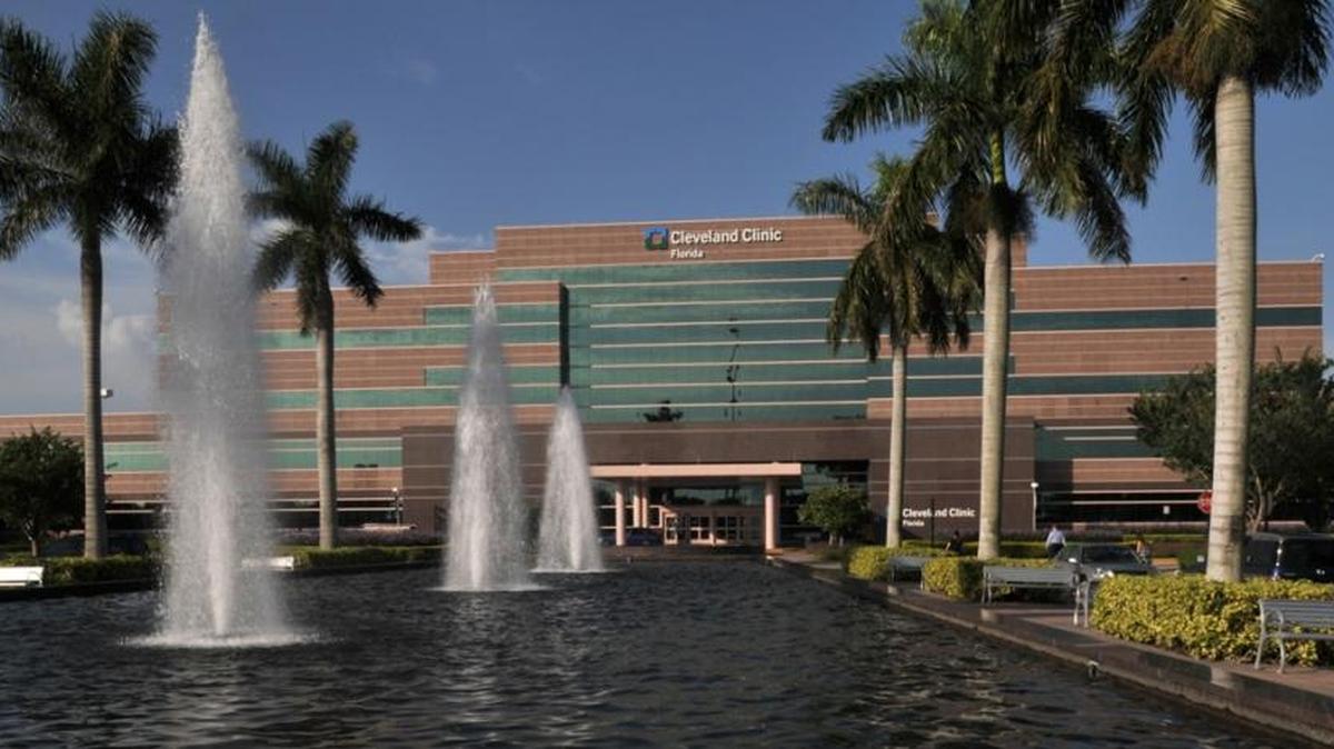 
The Cleveland Clinic Florida campus in Weston will undergo renovations and an expansion that includes more patient beds, more operating rooms, a larger emergency room, and other upgrades, hospital officials announced on Tuesday.
