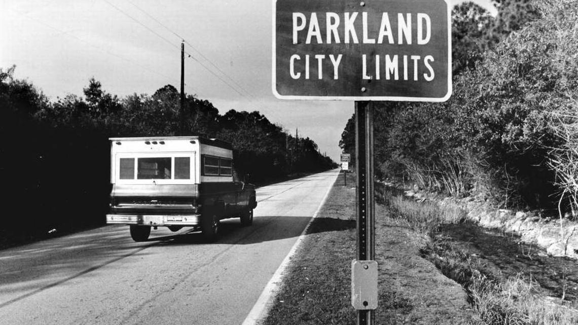 Parkland city limits