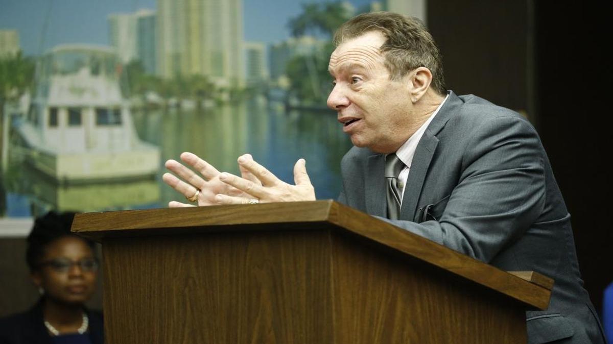 Attorney Norm Kent addresses a Broward judge on Tuesday during a hearing in the case of ballots missing the state question about a medical marijuana amendment.