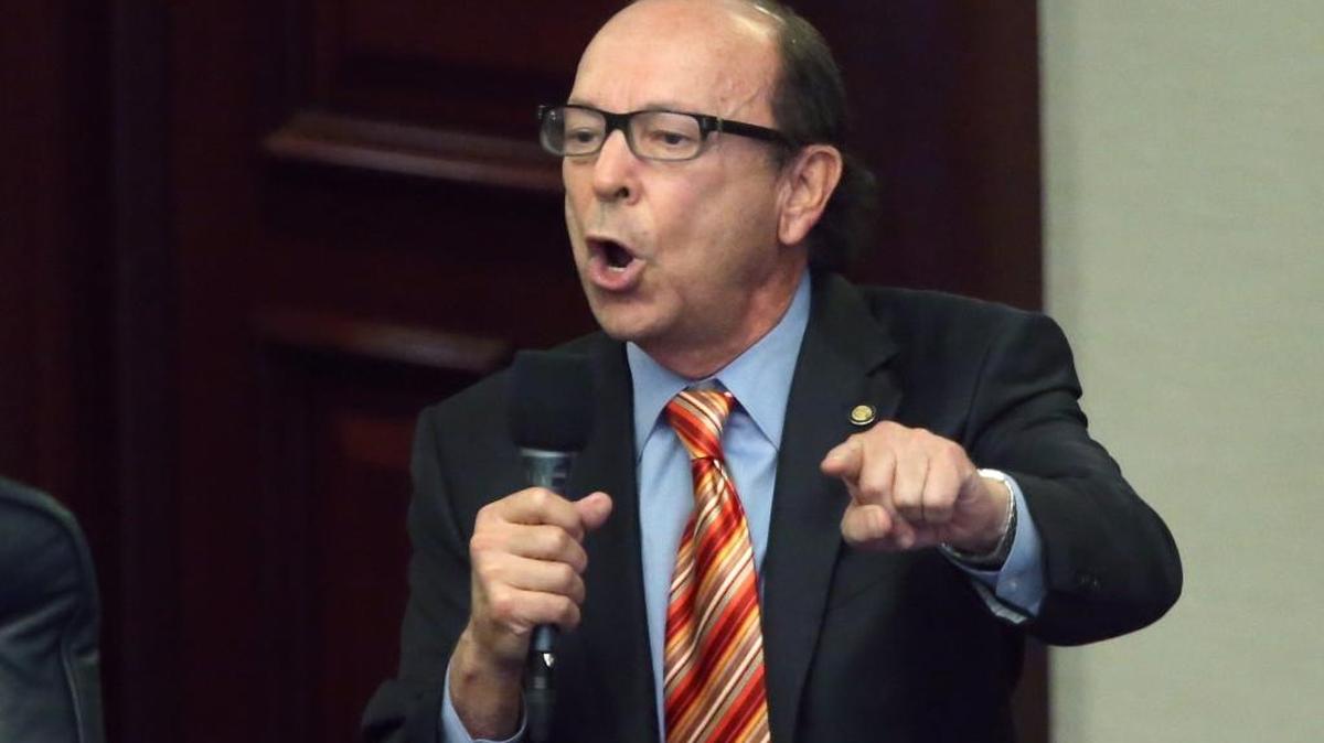 Rep. Irv Slosberg, D-Boca Raton, debates the red light bill during session, March 9, 2016, in Tallahassee.