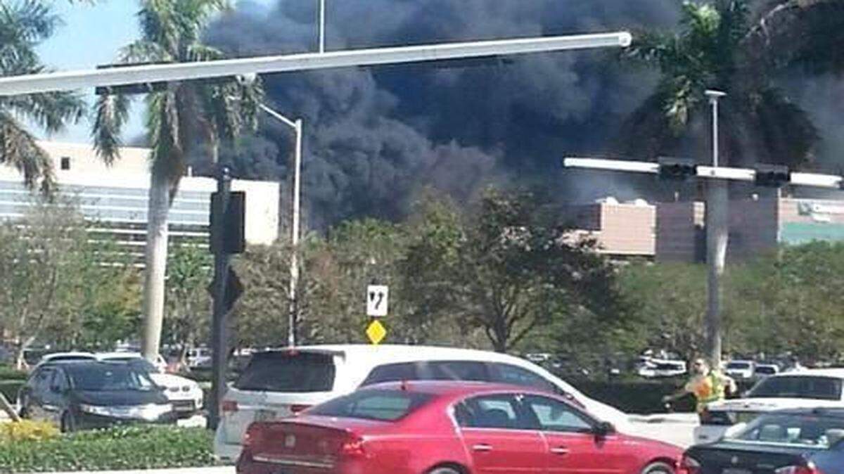 
Smoke streams from the Cleveland Clinic facility in Weston on Friday, Feb. 13, 2015. Neighbors reported hearing and feeling an explosion.
