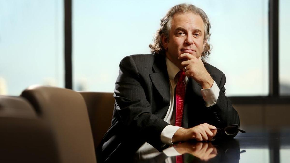 Howard Saltz, publisher and editor-in-chief of the Sun Sentinel, is leaving the post. His last day will be Feb. 28.