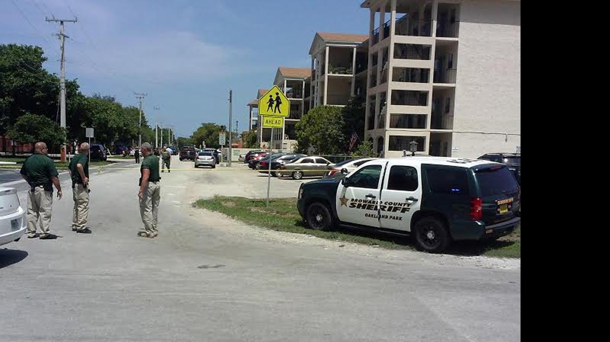 
The Broward Sheriff's Office investigates a deputy involved shooting outside an Oakland Park apartment complex at 1350 NE 50 Ct. Tuesday.
