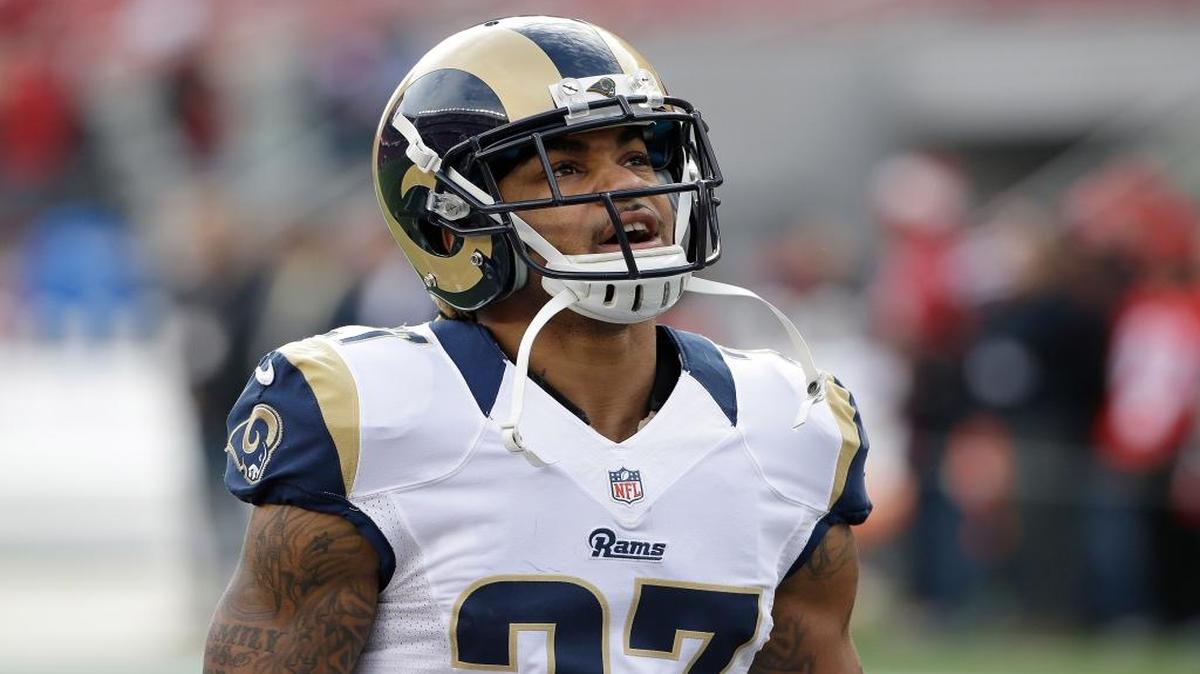 Rams running back Tre Mason was arrested in Hollywood after police say they had to use a Taser twice to subdue him.