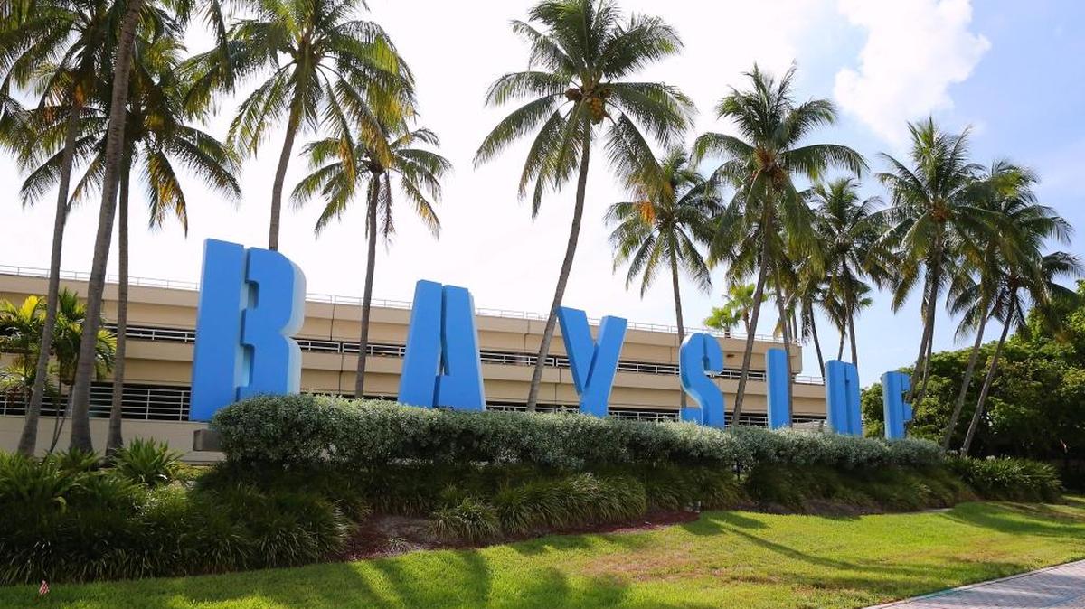 Go Buses began a route from Key West to Bayfront Park, near Bayside Marketplace