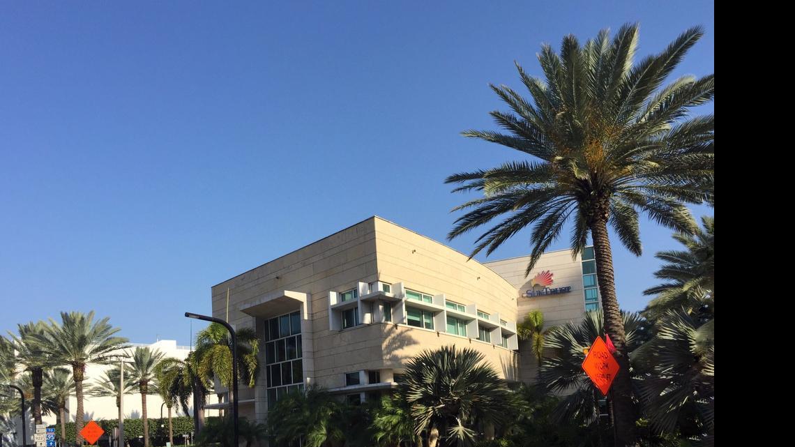 
This is an exterior photo of the SunTrust Bank in Bal Harbour, located directly across the street from Bal Harbour Shops, where the undercover money laundering officers deposited more than $80 million that was later laundered for the drug cartels. The bank was shot on Sunday, April 25, 2015.

