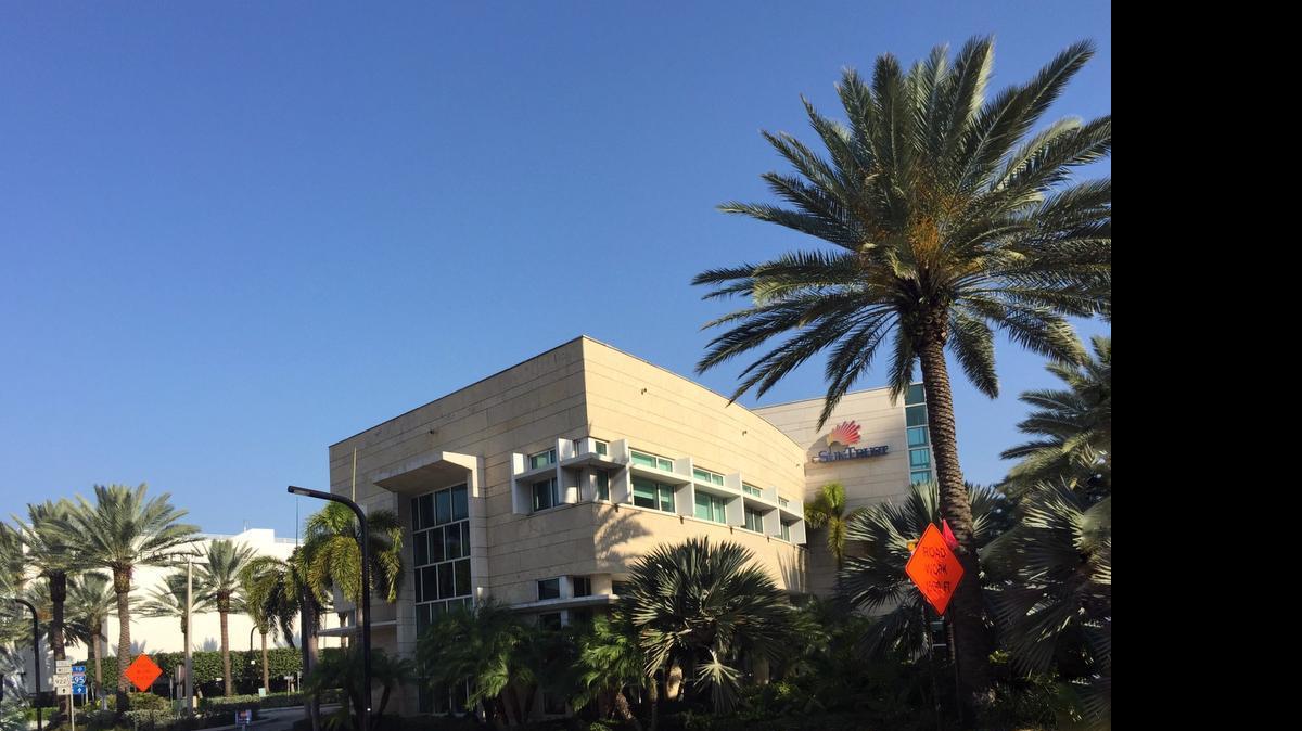 
This is an exterior photo of the SunTrust Bank in Bal Harbour, located directly across the street from Bal Harbour Shops, where the undercover money laundering officers deposited more than $80 million that was later laundered for the drug cartels. The bank was shot on Sunday, April 25, 2015.
