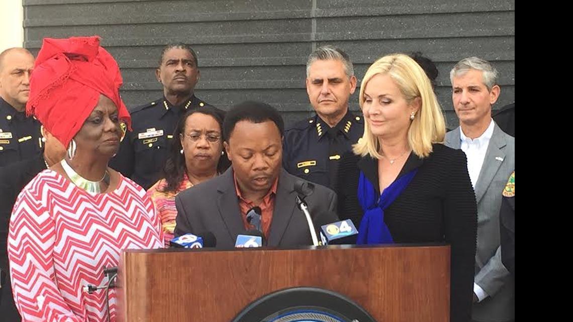 
Rev. Jerome Starling (center) speaks at the 17th Annual No More Stray Bullets press conference Wednesday in Miami. From left, School Board Member Dorothy Bendross-Mindingall, Opa-locka Police Chief Jeffrey Key, Opa-locka Mayor Myra Taylor, Miami Police Chief Rodolfo Llanes, Miami Commissioner candidate Teresa Sarnoff and Miami Commissioner Marc Sarnoff.
