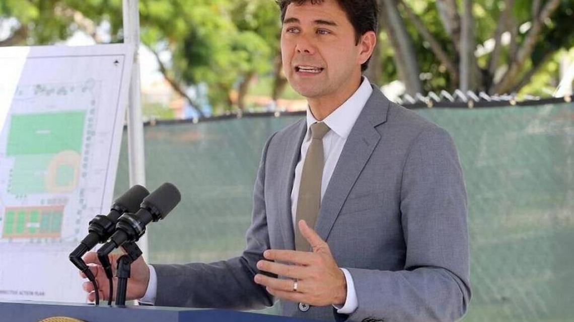 Miami commissioner Ken Russell