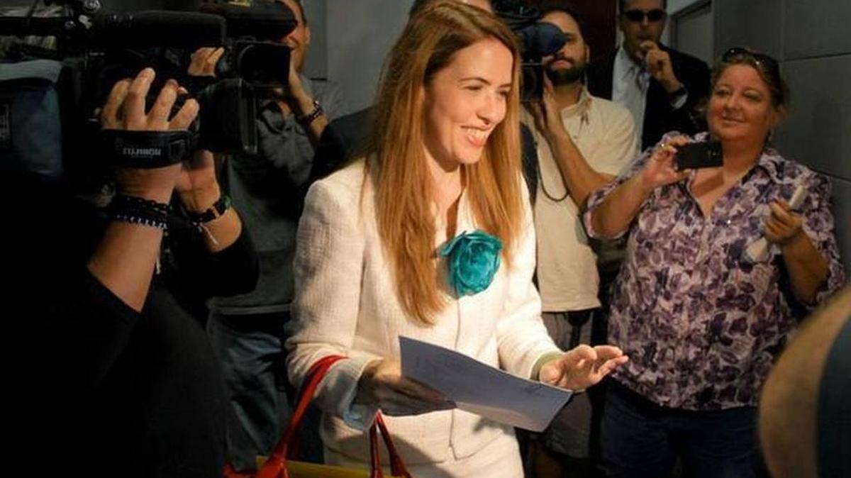
Raquel Regalado files her papers to run for mayor of Miami-Dade County in this file photo from March 9, 2015. 
