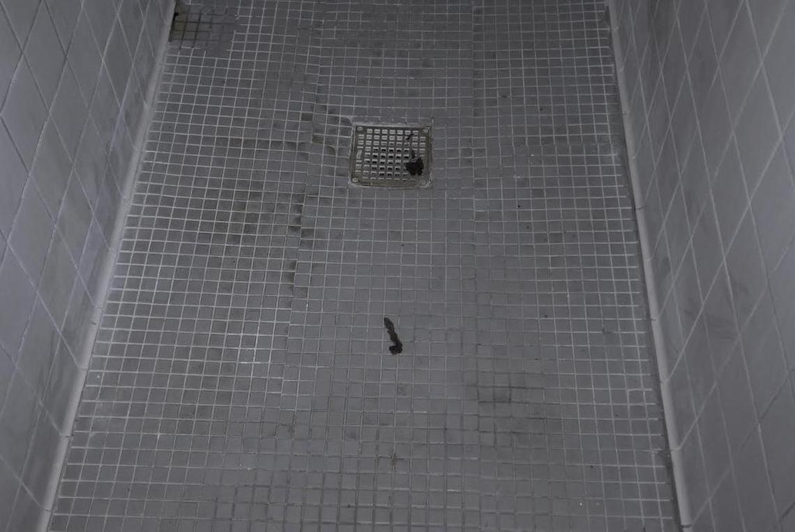Photos in the state attorney’s investigative file show what appear to be pieces of Darren Rainey’s skin on the tile. Dr. John Marraccini, former medical examiner in Palm Beach County, said that calls into question the Dade medical examiner’s suggestion that Rainey’s skin began to peel off only after prison staff performed CPR — which occurred outside the shower area.