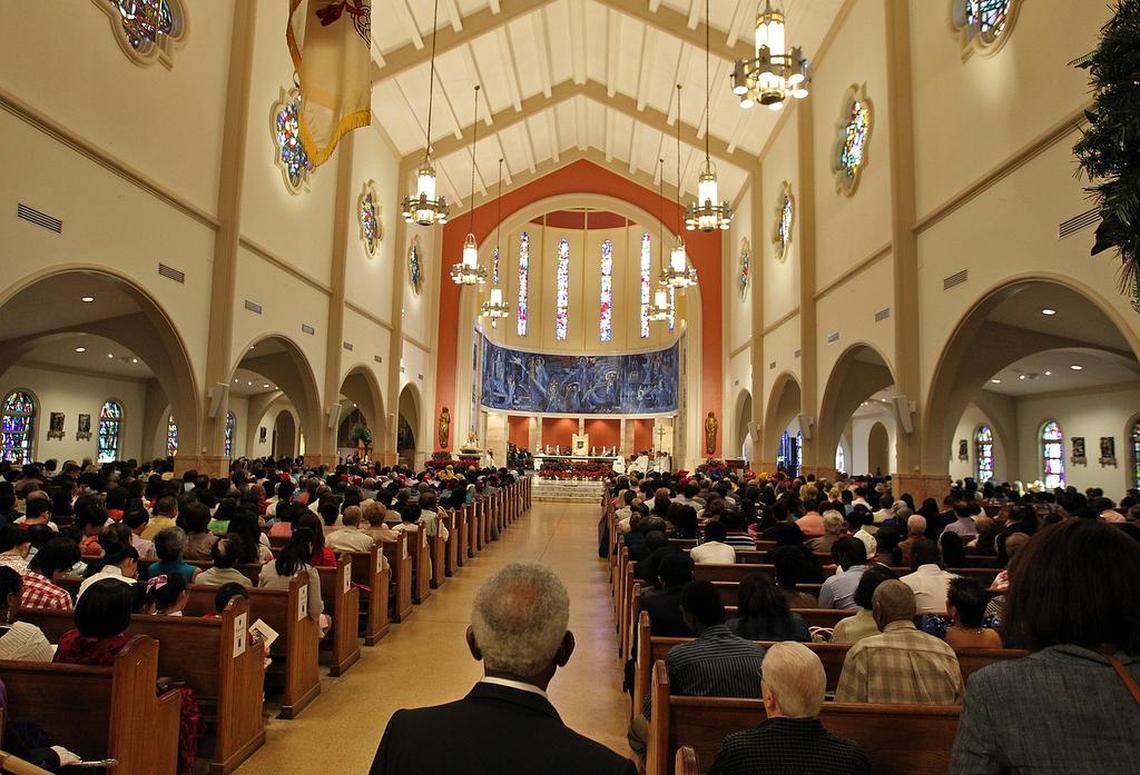 Archbishop Thomas Wenski leads the annual Migration Mass celebration on Jan, 3, 2016, at The Cathedral of Saint Mary.