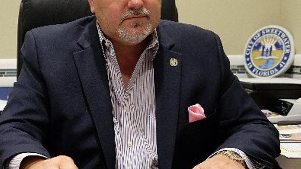 Sweetwater Mayor Orlando López