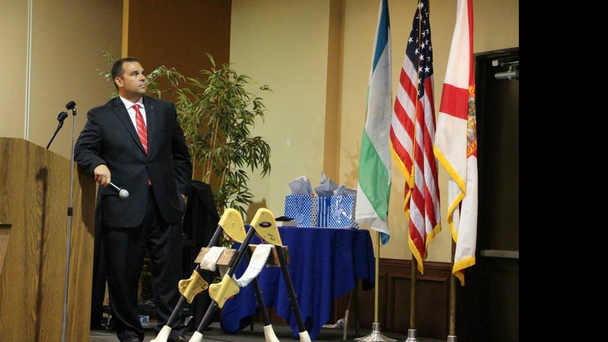
Raymond Rodriguez-Torres addresses first responders Thursday night, June 18, 2015 at The Fire Tower in Doral. Rodriguez-Torres spoke to about 150 local health professionals, responders and their families about faith and the responders’ role in helping his late daughter, Bella, during her fight with cancer.
