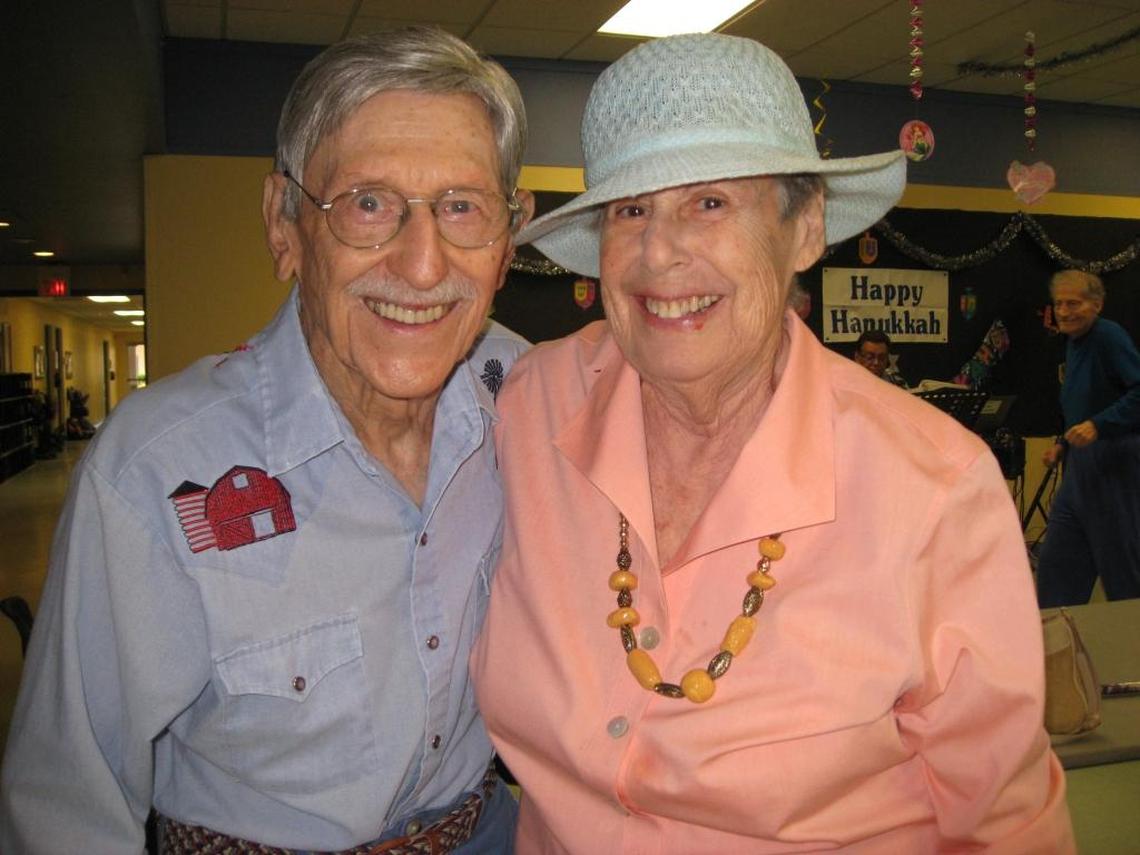 Eli Gersten and his wife, Glory, in 2012 after a holiday dance seniors performed at the Alper JCC Miami.