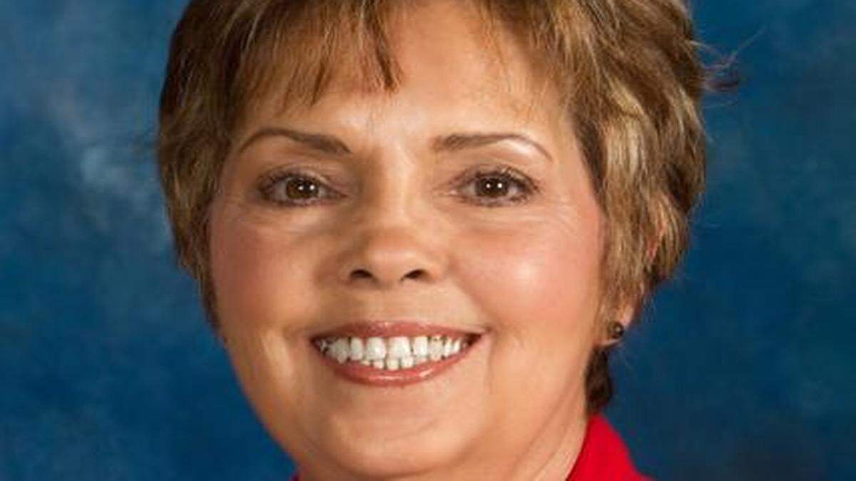 
Carmen Caldwell
