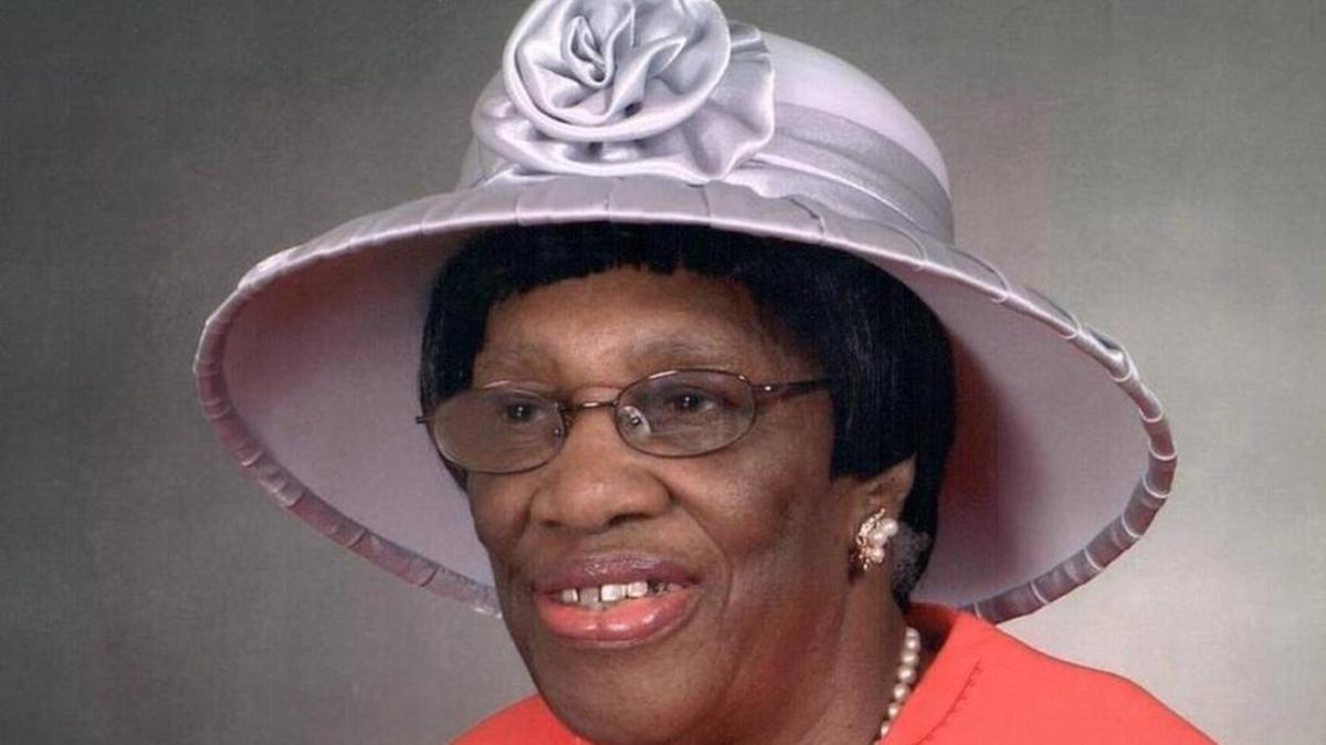 Mother Clara Mae Temple turned 102 on Aug. 29. Members of New Hope Missionary Baptist Church, where she has been a member since moving to Miami, know her as the tall, pretty woman who loved her three-inch heels and pretty hats.
