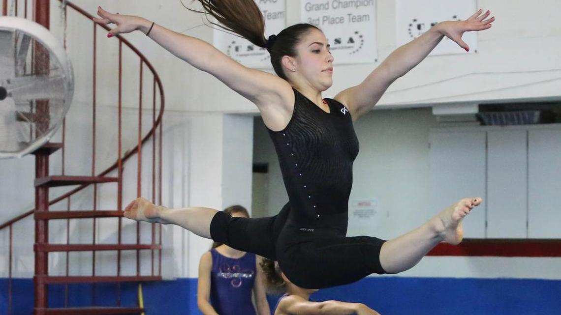 
Giulianna Pino, an 18-year-old athlete, will be the first Ecuadorean to participate in an upcoming World Gymnastics Championships competition in Glasgow. She hopes a win there will get her to the 2016 Olympics Games in Brazil.
