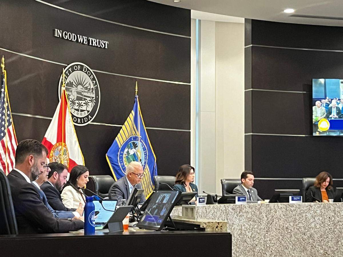 In a five-hour meeting spanning two sessions, the city approved a motion to continue negotiations with the county regarding the relocation of the incinerator outside city limits, as well as a new budget. Meanwhile, City Manager Rey Valdes resigned, alleging that Council Members retaliated against him for refusing to accept a “puppet” role.