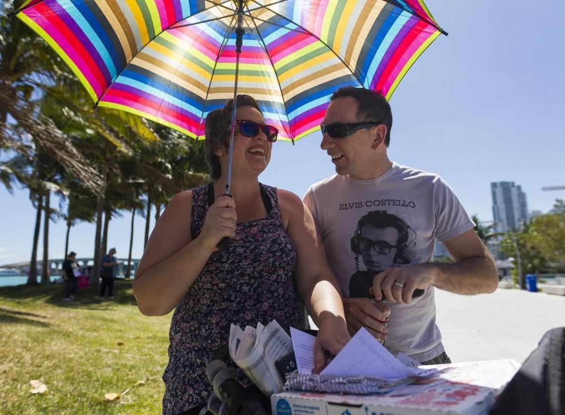 Nickki Diefenbach and her husband, David Wallace, participate in the 2018 Herald Hunt in Museum Park in downtown Miami on Sunday, March 4, 2018.