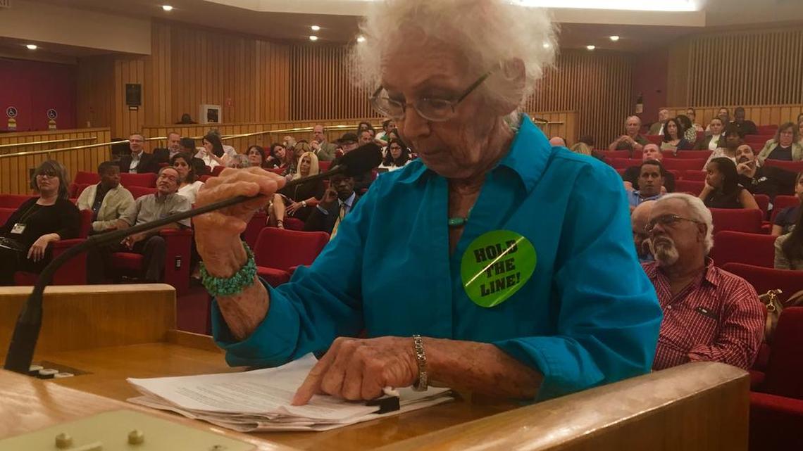 Arlene Samalion addresses Miami-Dade commissioners during a debate over extending the Dolphin Expressway into Kendall. The extension would take the highway past the growth limit known as the Urban Development Boundary.