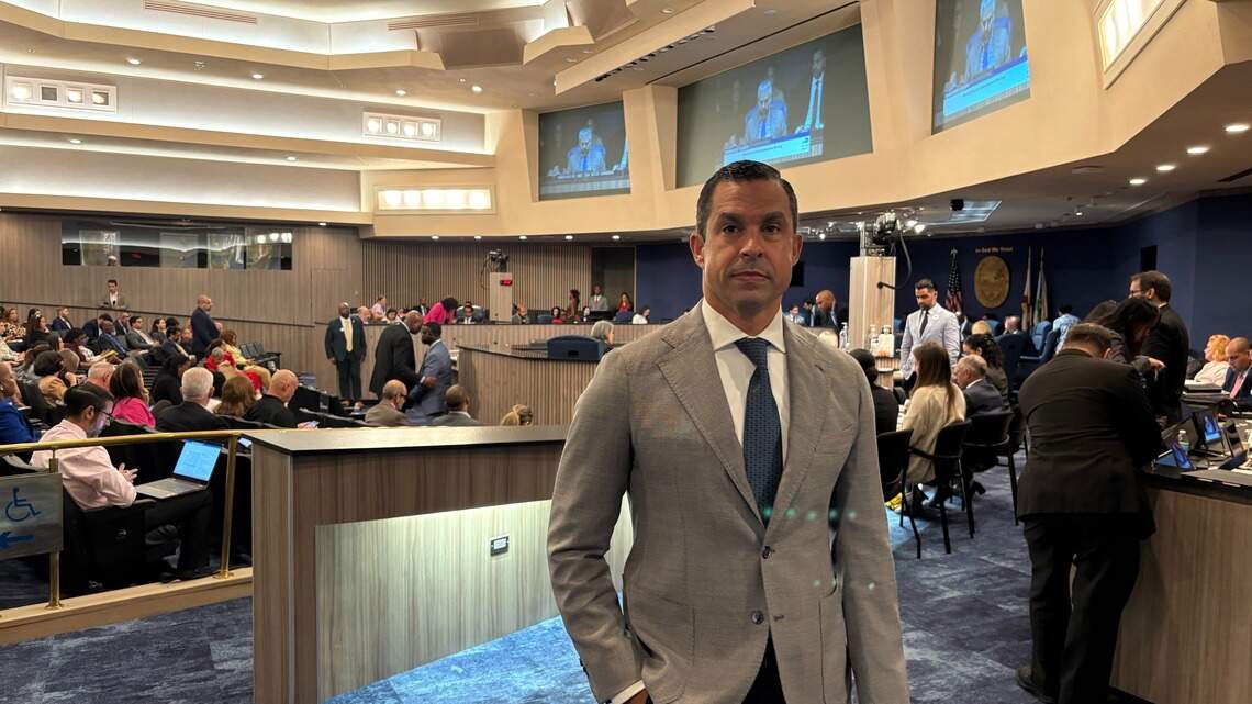 Coral Gables mayor asks County Commission to intervene with ethics agency