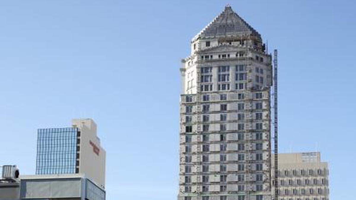 
Miami-Dade’s civil courthouse at 73 W. Flagler St. is 86-years-old and under repair from the top floor to the basement.
