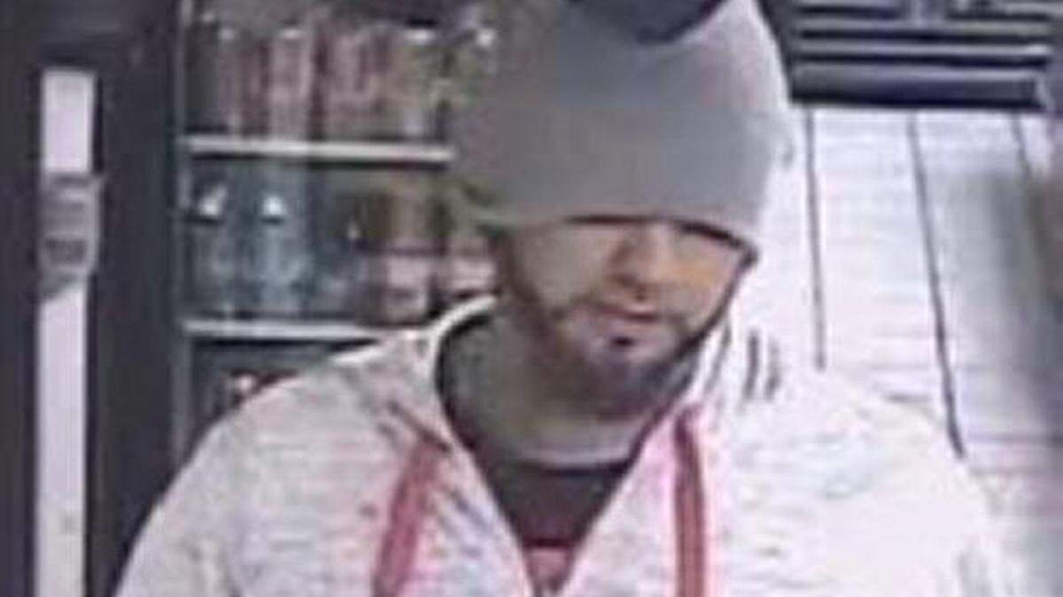 
Police released this photo of the Thanksgiving weekend robbery suspect.
