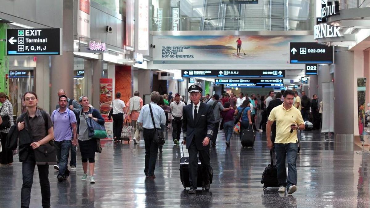 Passengers in Miami International Airport’s North Terminal, home to some of the most popular restaurants and shops in the county-owned airport. Tenants at the county-owned airport may get long-term rent breaks under a proposal circulated by the administration of Mayor Daniella Levine Cava. Levine Cava said she does not yet back the plan. 