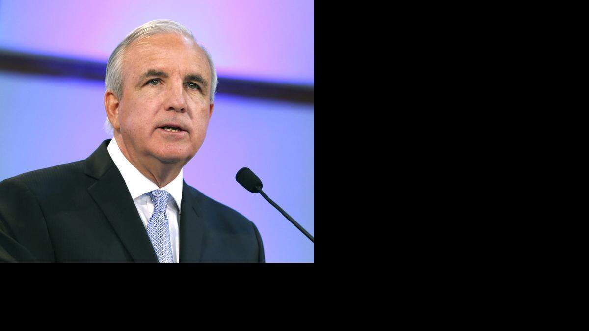 
Miami-Dade Mayor Carlos Gimenez gives the State of the County address at Florida International University on Thursday, Feb. 26, 2015.
