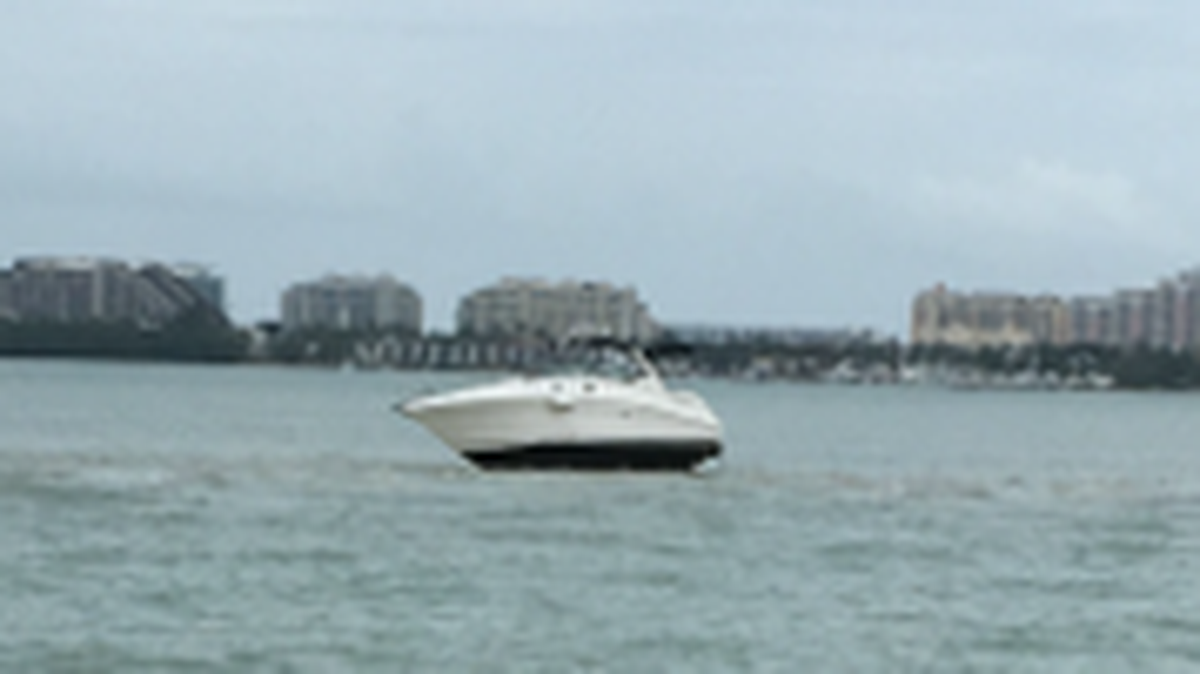 A boat ran aground Sunday afternoon near Miami Seaquarim, injuring two women.