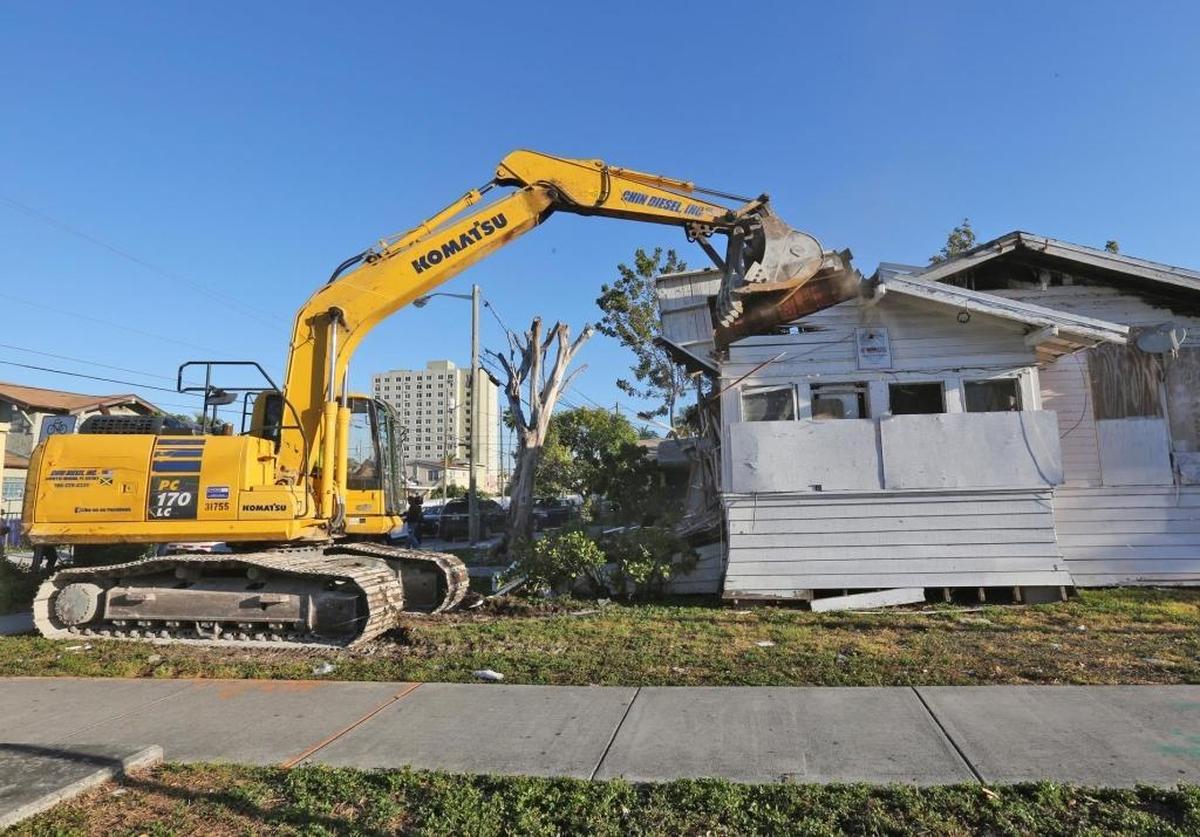 The city of Miami on Thursday tore down the abandoned house at 234 SW 10th Ave. in Little Havana.