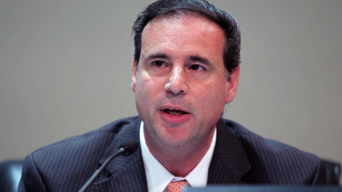 Commissioner Frank Carollo