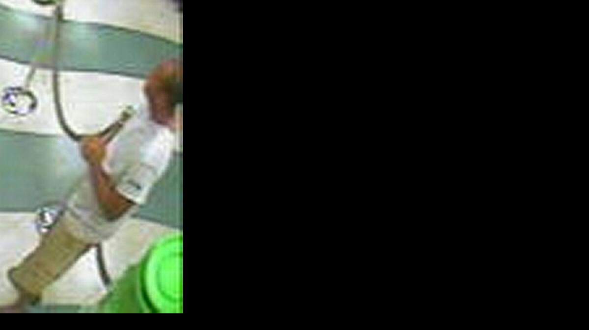 
Photo of bank robbery suspect
