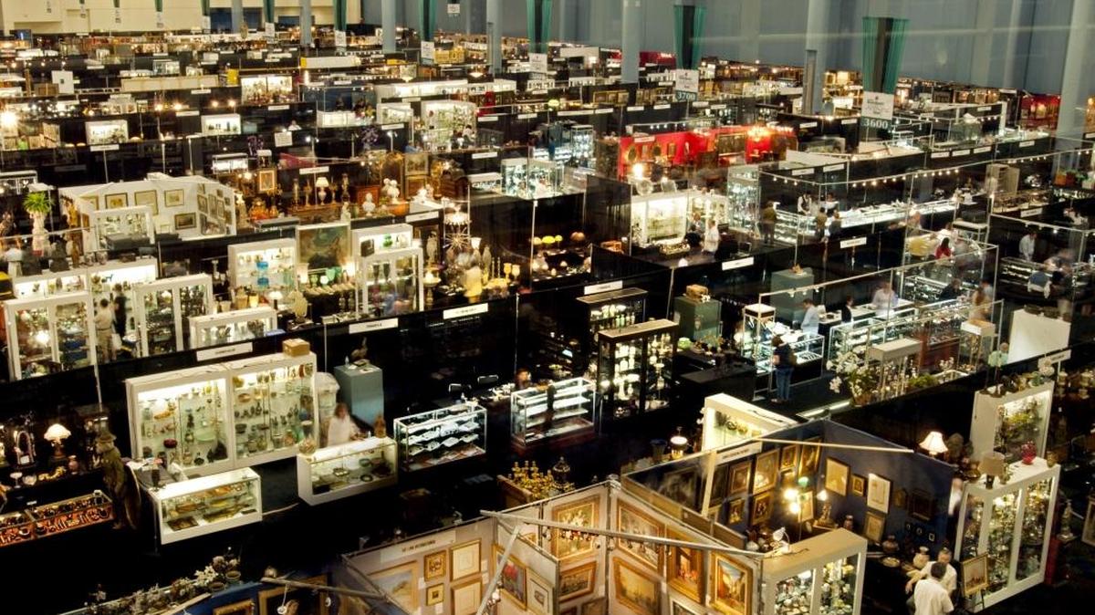 Collectors and buyers gather at the Miami Beach Convention Center for the 2015 Miami Beach Antique Show.
