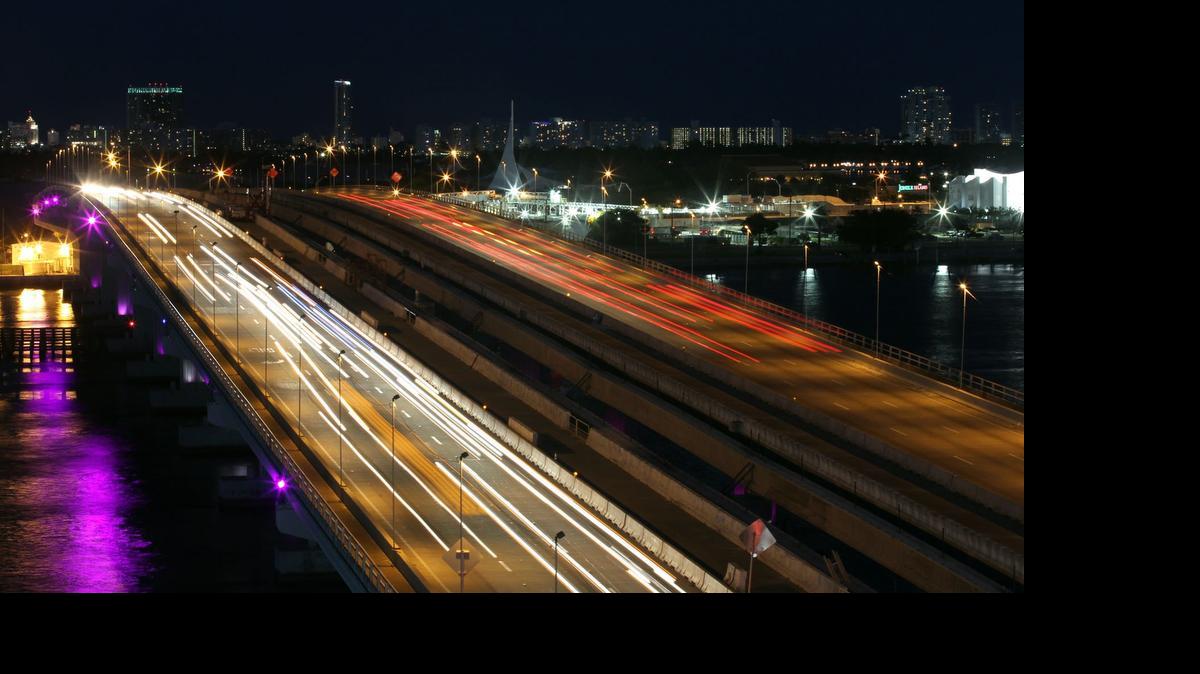 
MacArthur Causeway



