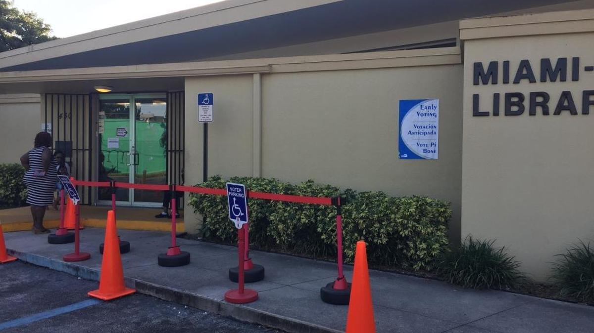 A voter during the 2016 presidential election found no line for early voting at the Lemon City Branch Library in Miami. Early voting in this year’s municipal elections ends Sunday, Nov. 5, 2017.