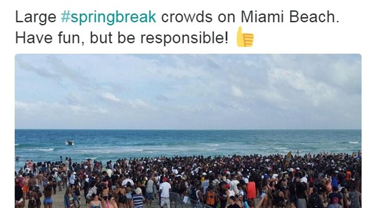 Miami Beach police tweeted this photo Friday afternoon of the Lummus Park crowds before some became unruly and spilled out onto Ocean Drive.