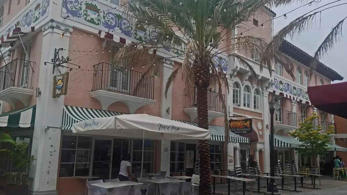 A look at Mare Mio on Española Way in Miami Beach and a portion of the street renovations.
