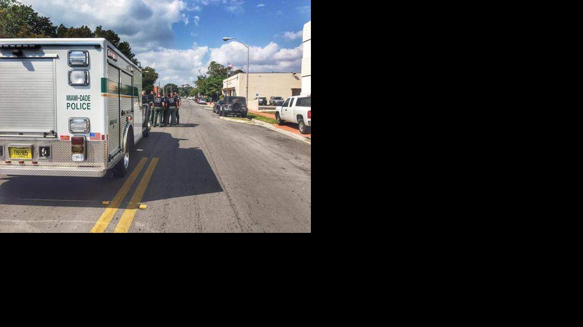 
Miami-Dade County police bomb squad arrive at the U.S. Post Office at 445 W. 40th St. in Miami Beach.
