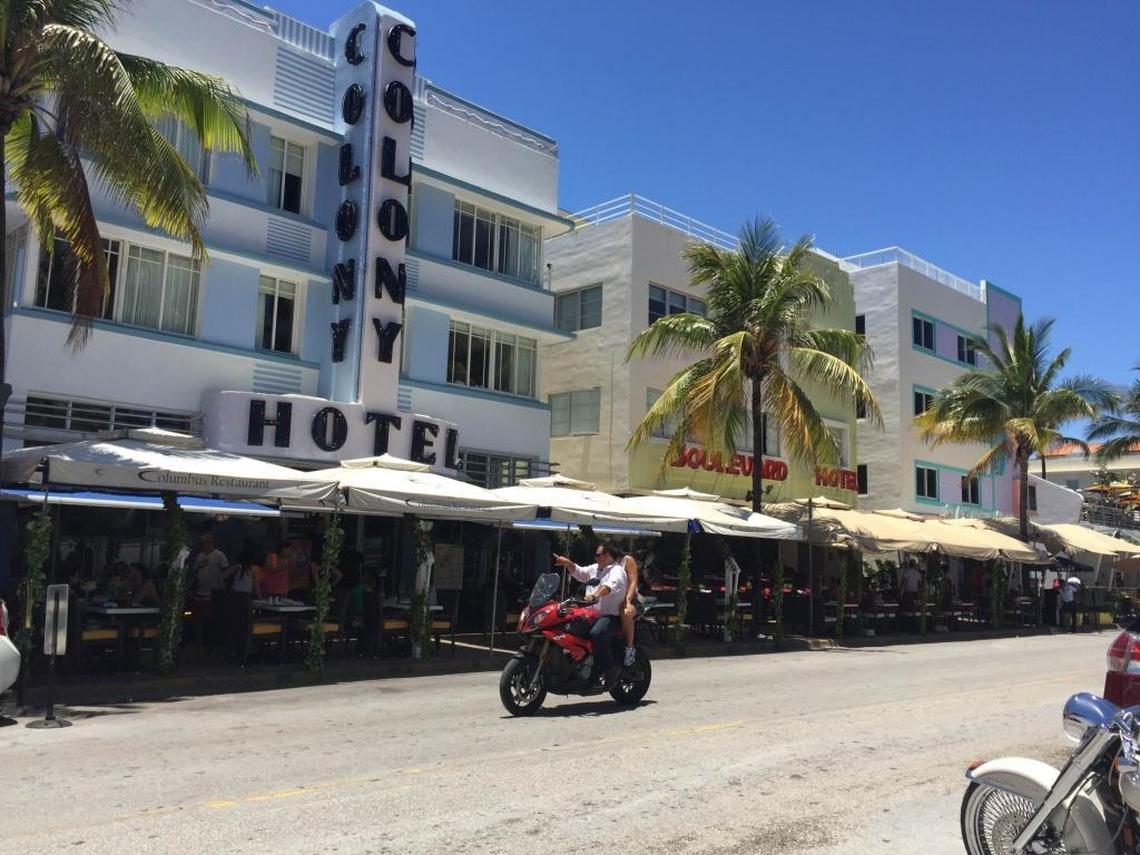 Miami Beach elected leaders and Ocean Drive business leaders want to end bait-and-switch sales tactics by some restaurants.