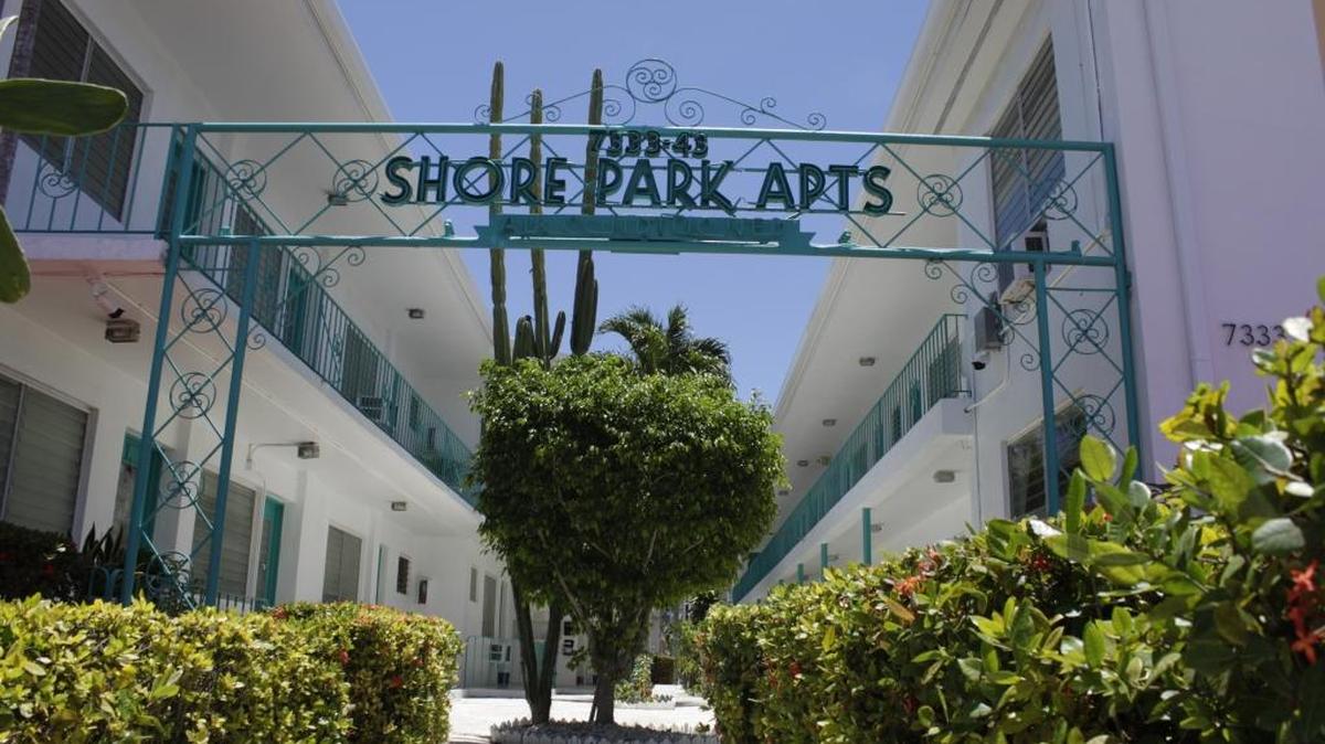 This postwar modern, garden-style apartment building at 7333 Carlyle Avenue was built in 1951. Buildings like this one would be protected in a local historic district.