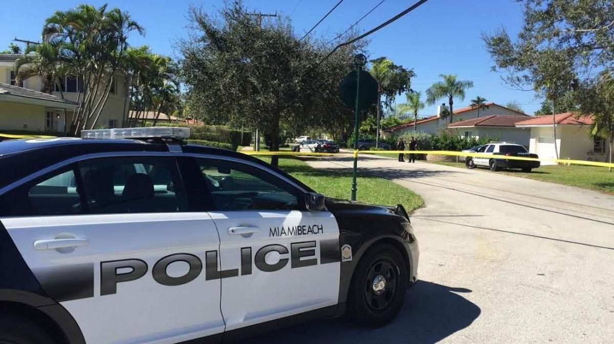 Miami Beach police set up a perimeter after several led them on a chase and escaped.