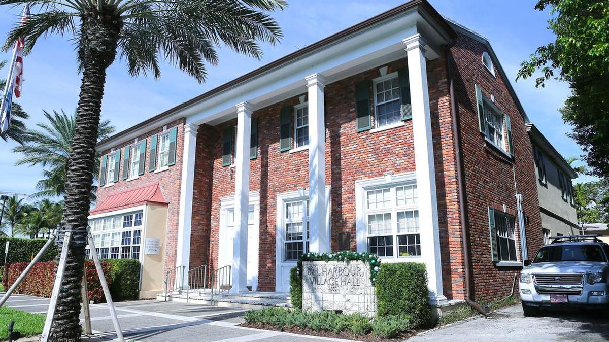 Bal Harbour Village Hall