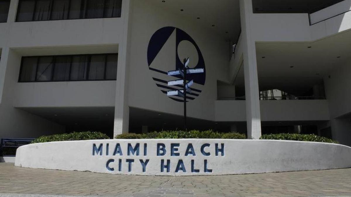 At Wednesday’s meeting, Miami Beach commissioners discussed a new retail-condo project in Sunset Harbour and a street beautification program on Washington Avenue.